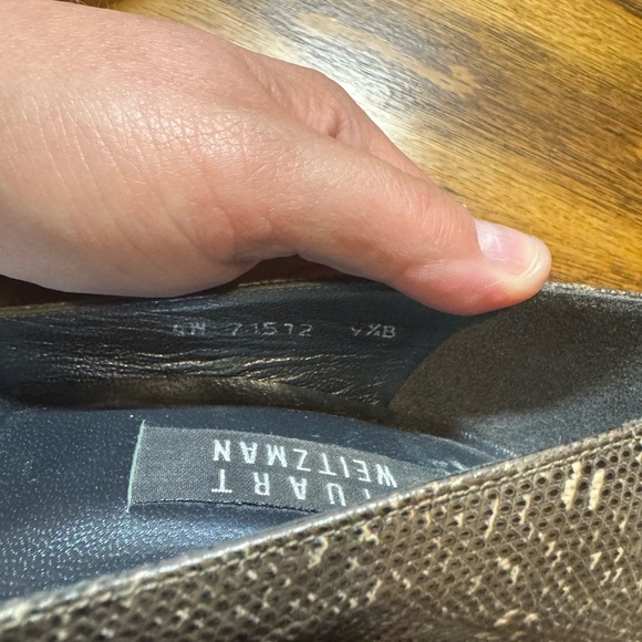 Stuart Weiztman Vintage Snake Pumps - Picture 4 of 4